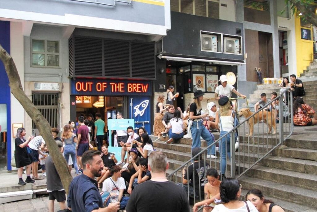 Hong Kong beer sommelier Andrew Munns is educating the city on all things great craft beer 1 Hong Kong beer sommelier Andrew Munns shin hing street exterior