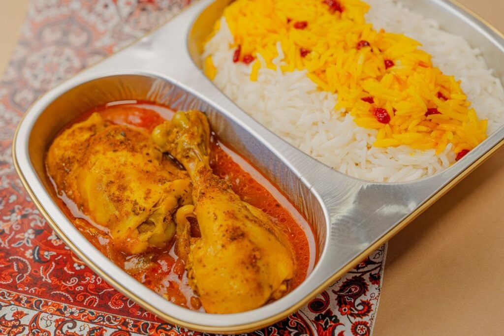 Saffron’s new grab-and-go concept at Hong Kong International Airport brings tasty halal treats to the masses 1 Saffron grab-and-go concept halal food Hong Kong airport chicken curry and rice